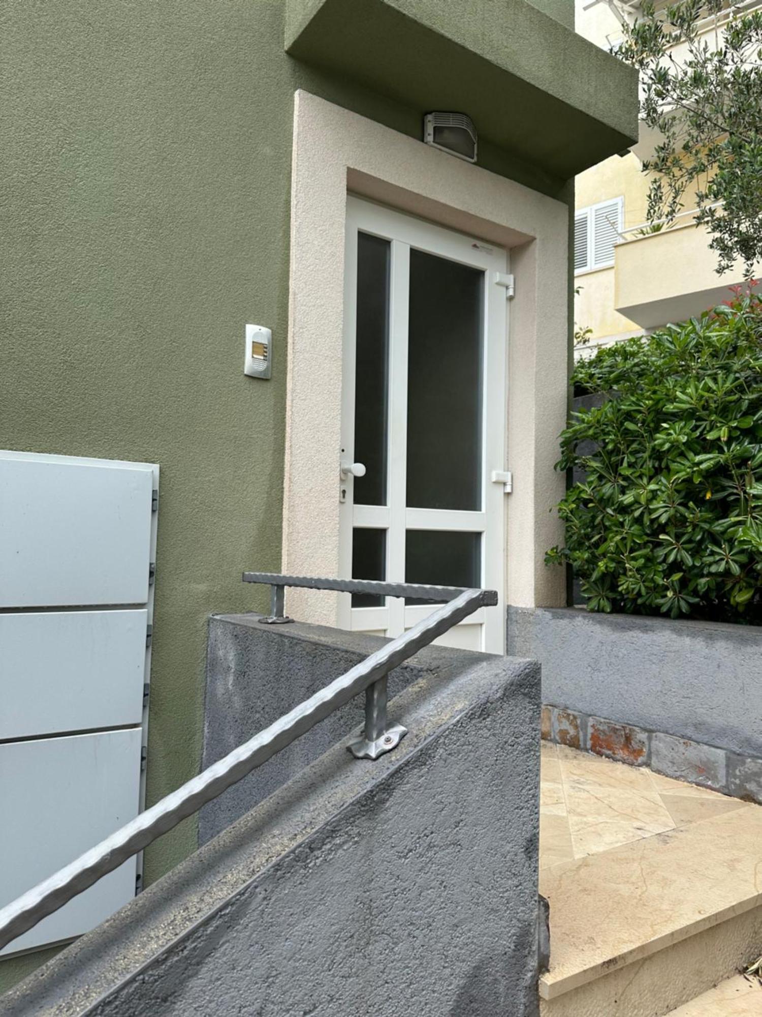 Apartments Dalmacija Tucepi Tučepi Exterior foto